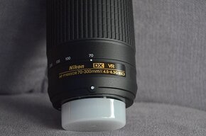 Nikkor 70 - 300 AF-P s VR stabil. - tele zoom objektiv nikon - 7