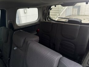 NISSAN PADHFINDER 2,5 DIESEL 4X4 7 MIESTNY - 7