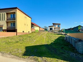 Na predaj slnečný stavebný pozemok v obci Bačkovík,KE-okolie - 7