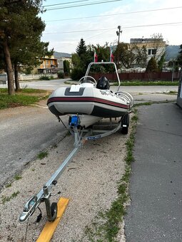 Motorový čln RIB 360 - 7