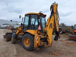 JCB 3CX 4X4 - 7