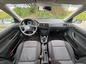 Volkswagen Golf 1.6 77 kW Klima 1. majitel - 7