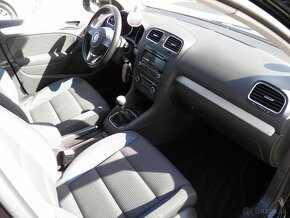 Volkswagen Golf 1.6 TDI Comfortline - 7