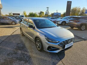 Hyundai i30 CW 1.5 T-GDi mHEV iMT Play - 7