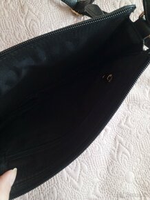 Čierna crossbody kabelka - 7