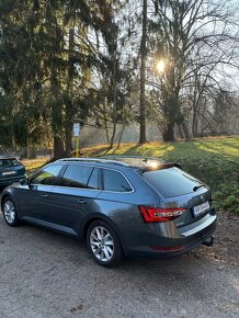 Škoda Superb 2.0 TDI DSG - 7