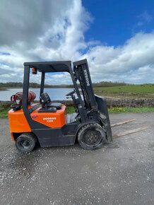 DOOSAN C30G 3 tonový vysokozdvižný vozík - 7