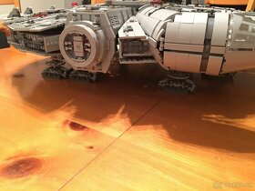 Star Wars 75192 - Millennium Falcon - 7