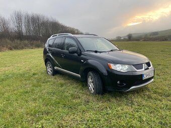 Mitsubishi Outlander - 7