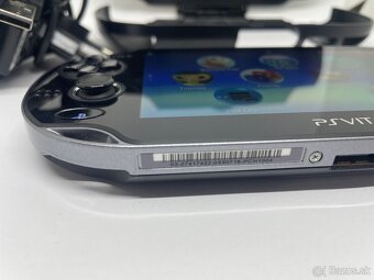 PS VITA PCH-1004 -OLED displej - 7