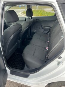 Hyundai i30 automat benzin - 7