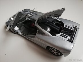 1:18 McLaren F1  Maisto - 7