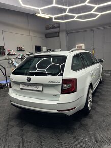 Škoda Octavia Combi 2.0TDI Drive Dsg 4x4 - 7