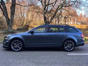 Škoda Octavia Combi 2.0 TDI RS DSG - 7