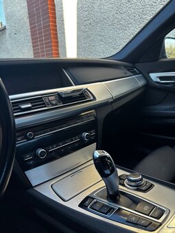 BMW 740xD 2014, 1. Majitel, servis BMW, super stav - 7