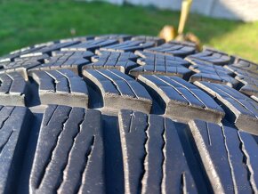 215/55 r17 zimne pneumatiky - 7