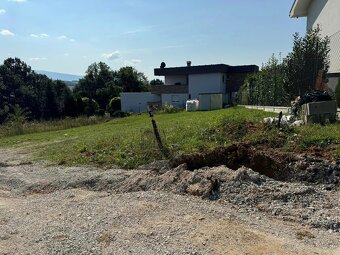 SLNEČNÝ POZEMOK NA VÝSTAVBU BYTOVÉHO/ ROD. DOMU, PRIEVIDZA - 7