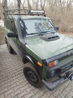 Lada Niva - 7