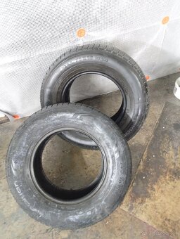 Predám gumy 245/70 r16 - 7