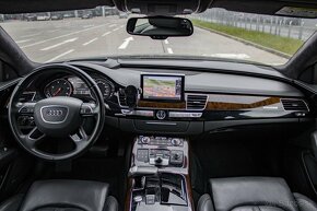 Audi A8 - 7