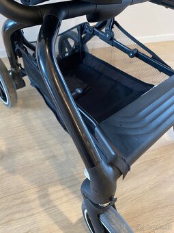 Cybex eezy s+2 twist - 7