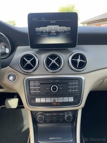 Mercedes Benz GLA200 - 7