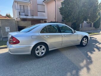 Predám Mercedes E320 CDI Avantgarde - 7