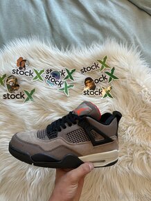 Jordan 4 - 7