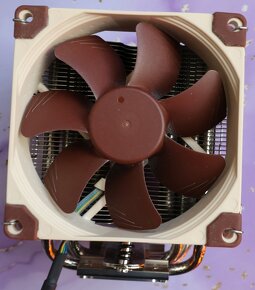 Predam CPU Intel i7-9700k + Noctua chladic + pasta - 7