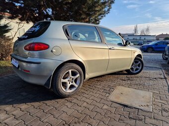 Alfa Romeo 147 1.6 T.S. 120K M5 Progression (benzín) - 7