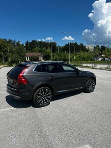 Volvo XC60 T6 2022 Recharge Plug in Hybrid - 7