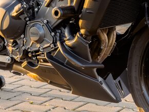 YAMAHA MT-09 2023 - 7