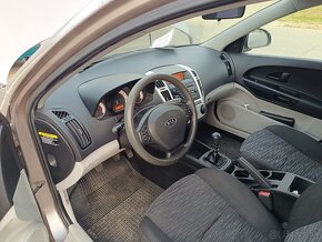 Predám KIA ceed 1.4 benzín 77Kw - 7