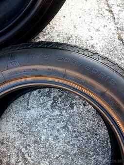 Good Year 205/60 R16 - 7