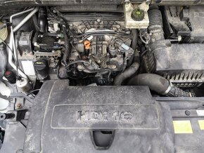 Rozpredám Citroen C4 Grand Picasso benzín diesel - 7