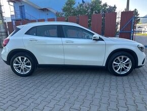 Mercedes-Benz GLA 200d 4MATIC: Ako nové, málo jazdené - 7