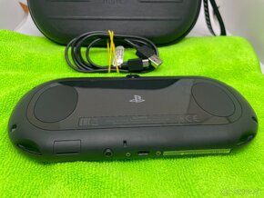 PS VITA PCH-2016 - 7