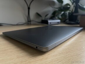 Macbook Air 13 Retina 2018 - 7