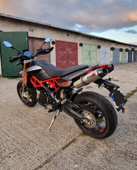 Aprilia Dorsoduro 900 - 7