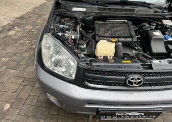 Toyota Rav4 2.0 D-4D 4x4 nafta manuál 85 kw - 7