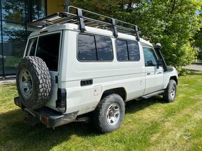 Toyota Landcruiser HZJ 78 - 4200 D/96 kw, tažné 3500 kg - 7