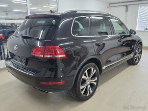 VOLKSWAGEN TOUAREG rezervované - 7