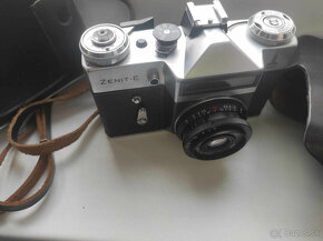 Predám staré funkčné fotoaparáty 2 ks - 7