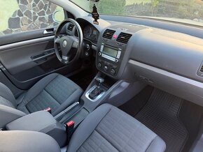 Volkswagen Golf V 1.6 benzin Automat 5-dverový - 7