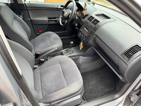 Predam Volkswagen Polo 1,2Htp , RV 2006 - 7