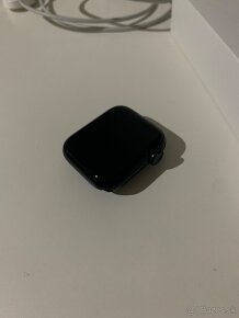 Apple watch SE 40mm - 7