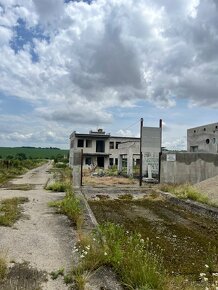 Objekty na sklady a výrobu 6000 m2 - poľnohospodárska výroba - 7