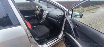 Toyota Corolla Verso 2.2 D4D 2006 – Strieborná farba - 7