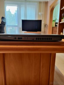 Acer Aspire A715-75G-51J9 - 7