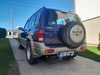 Suzuki Grand Vitara 2.0 - 7